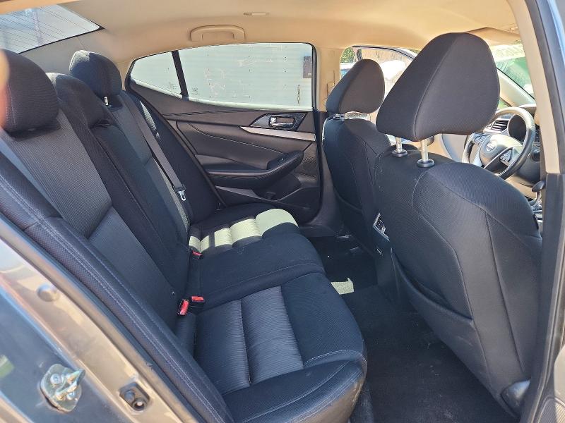 Продажа на аукционе авто 2018 Nissan Maxima, vin: 1N4AA6AP5JC401260, номер лота: 52644636