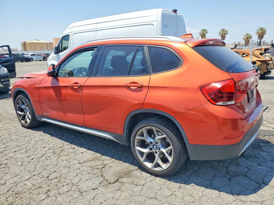 53946886 :رقم المزاد ، WBAVM1C5XFV314478 vin ، 2015 Bmw X1 مزاد بيع