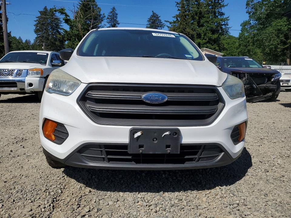 54722246 :رقم المزاد ، 1FMCU0F73HUE93940 vin ، 2017 Ford Escape مزاد بيع