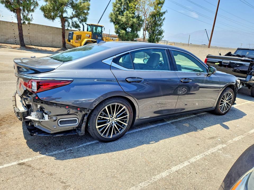 2022 Lexus Es 300h მანქანა იყიდება აუქციონზე, vin: 58ADA1C13NU024452, აუქციონის ნომერი: 53238976