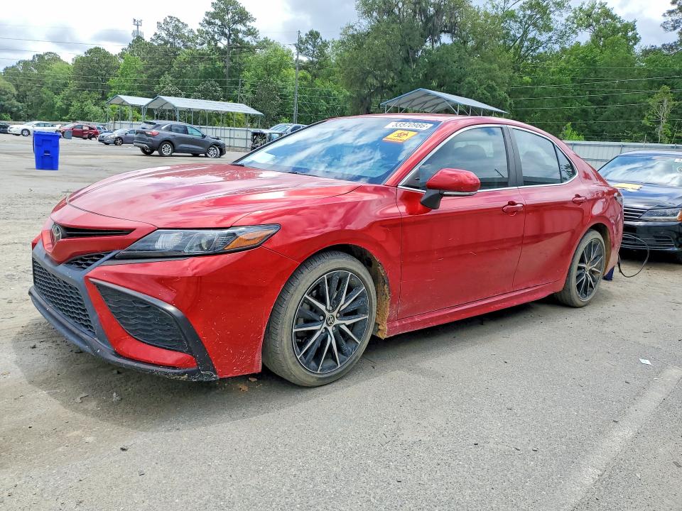 2022 Toyota Camry მანქანა იყიდება აუქციონზე, vin: 4T1G11AKXNU040440, აუქციონის ნომერი: 53570986