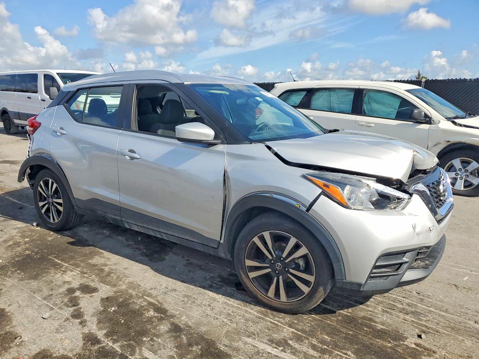 54018036 :رقم المزاد ، 3N1CP5CU3KL536051 vin ، 2019 Nissan Kicks مزاد بيع