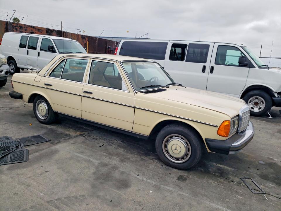 Aukcja sprzedaży 1981 Mercedes-benz 240, vin: WDBAB23A5BB249897, numer aukcji: 53661766