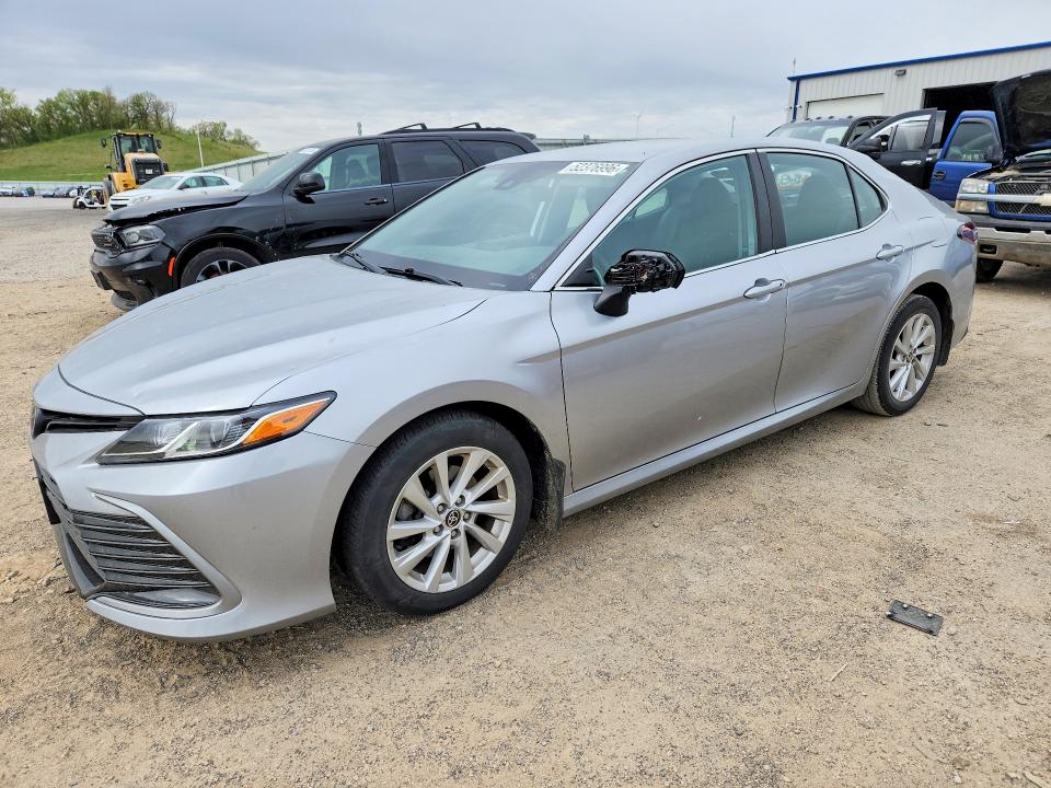 2022 Toyota Camry მანქანა იყიდება აუქციონზე, vin: 4T1C11AK9NU686597, აუქციონის ნომერი: 52376996