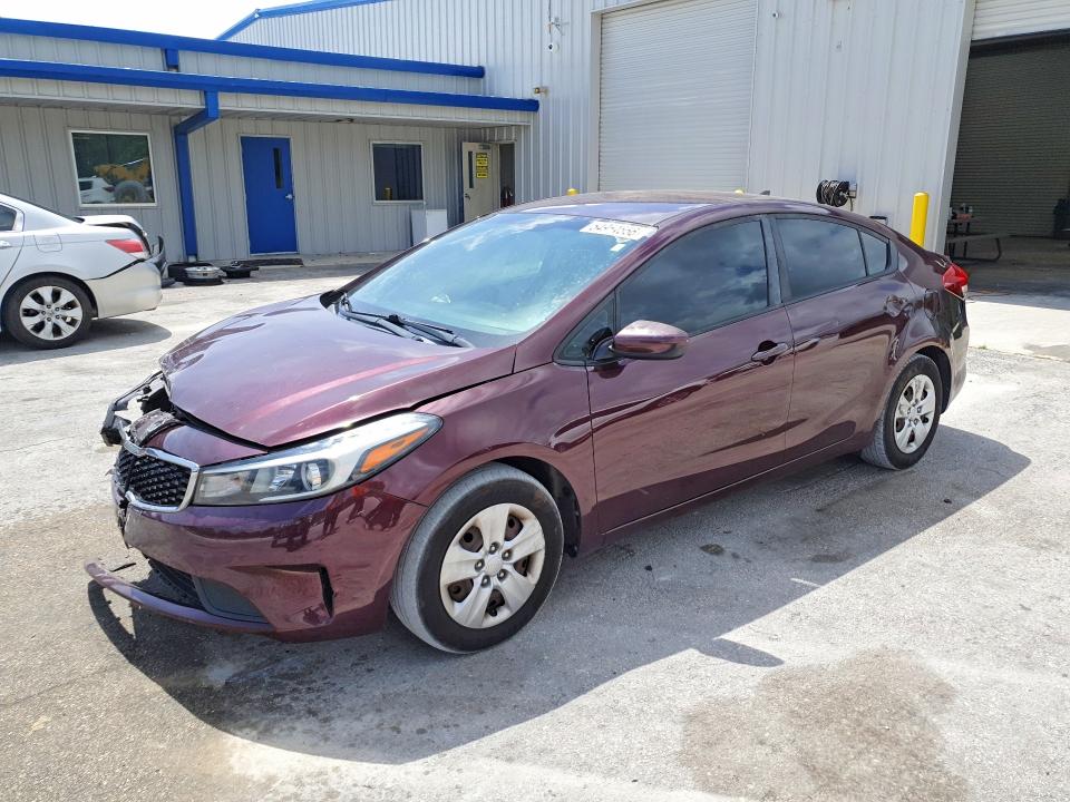 2017 Kia Forte მანქანა იყიდება აუქციონზე, vin: 3KPFK4A7XHE018144, აუქციონის ნომერი: 54954556