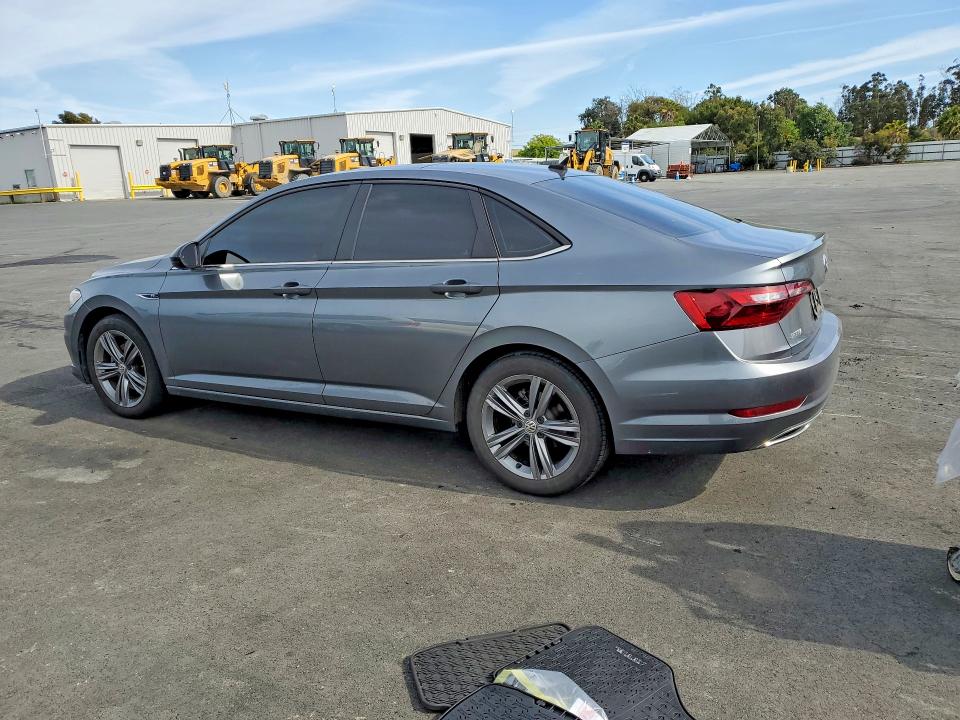 52313106 :رقم المزاد ، 3VWCB7BU4LM032271 vin ، 2020 Volkswagen Jetta مزاد بيع