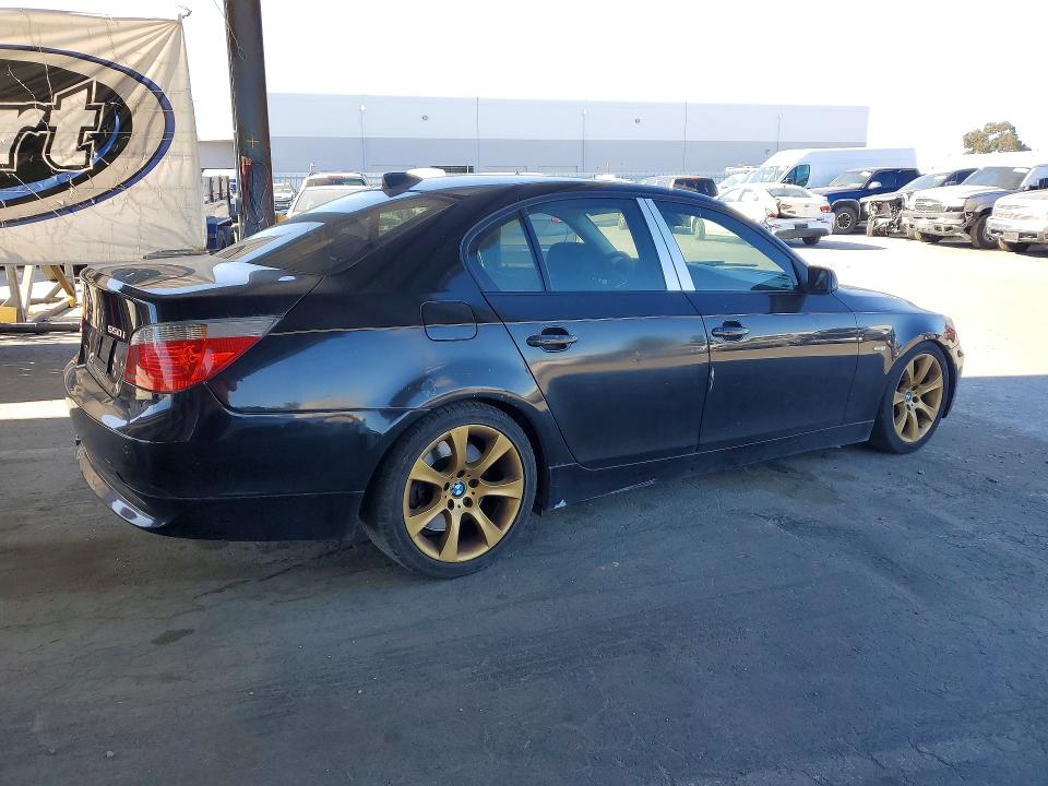2007 Bmw 550 მანქანა იყიდება აუქციონზე, vin: WBANB535X7CP07830, აუქციონის ნომერი: 54121366