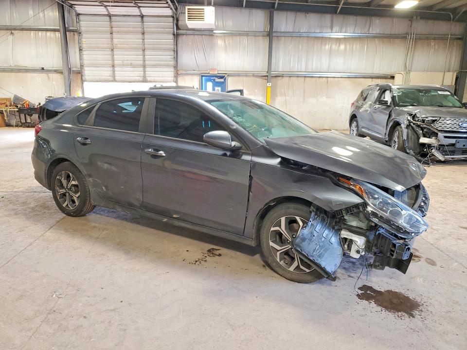2021 Kia Forte მანქანა იყიდება აუქციონზე, vin: 3KPF24AD6ME351599, აუქციონის ნომერი: 53380246