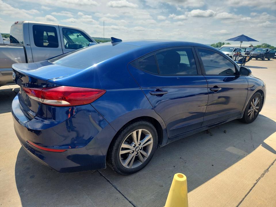 54170626 :رقم المزاد ، 5NPD84LF2JH312892 vin ، 2018 Hyundai Elantra مزاد بيع