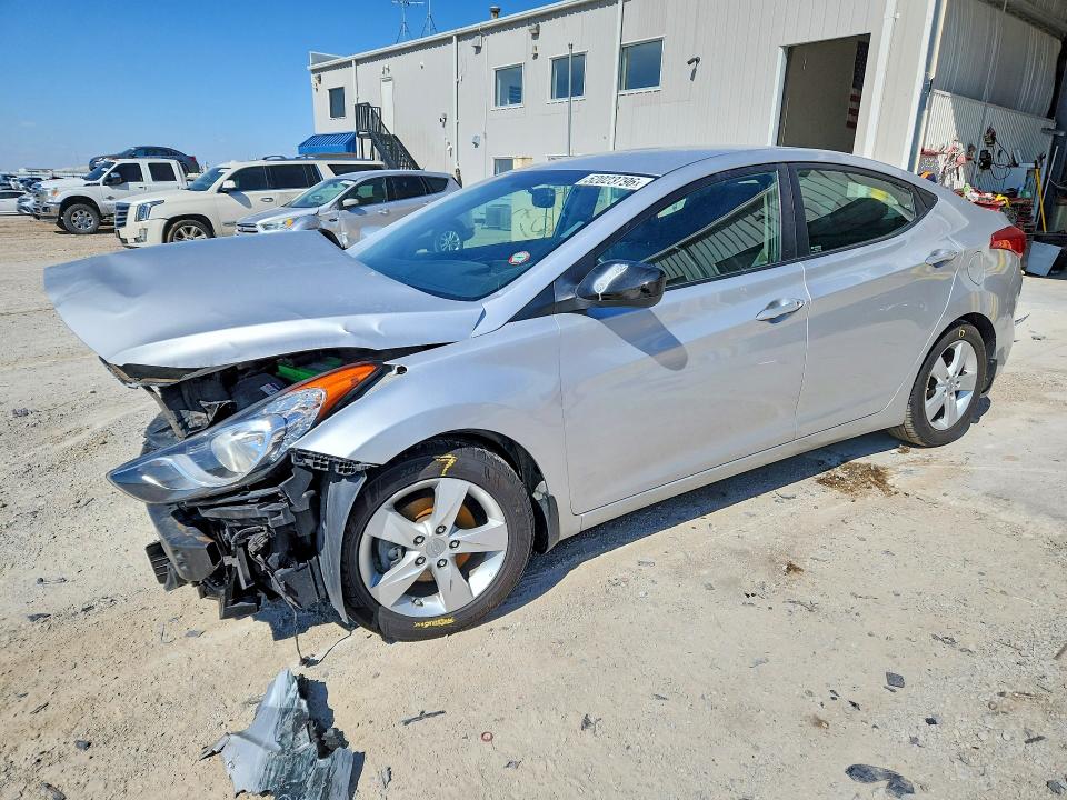 52023796 :رقم المزاد ، KMHDH4AE9DU559164 vin ، 2013 Hyundai Elantra مزاد بيع