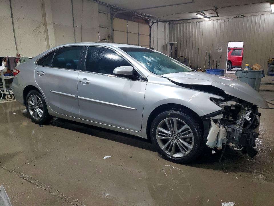54141866 :رقم المزاد ، 4T1BF1FK3HU359977 vin ، 2017 Toyota Camry مزاد بيع