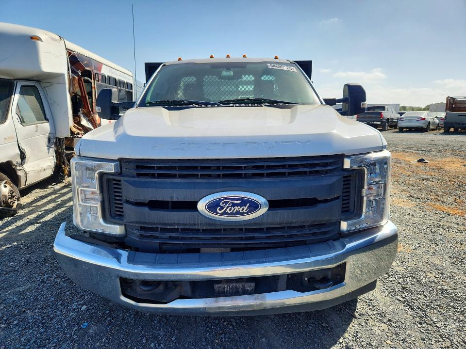Продажа на аукционе авто 2018 Ford F350, vin: 1FDRF3G68JEB54201, номер лота: 54699126