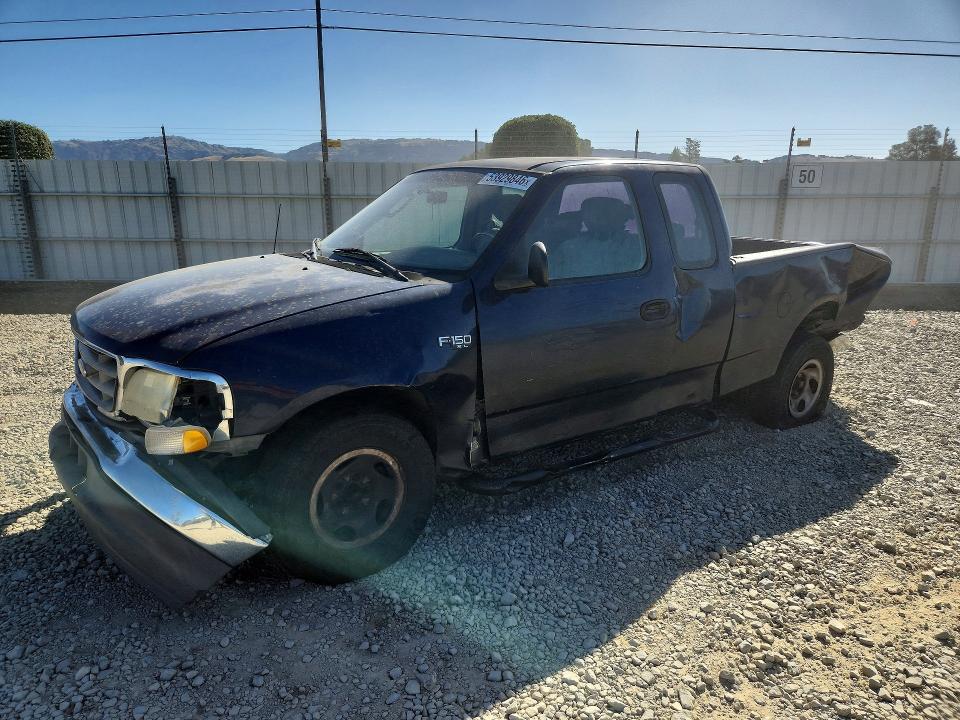 53929846 :رقم المزاد ، 1FTRX17233NA89022 vin ، 2003 Ford F150 مزاد بيع