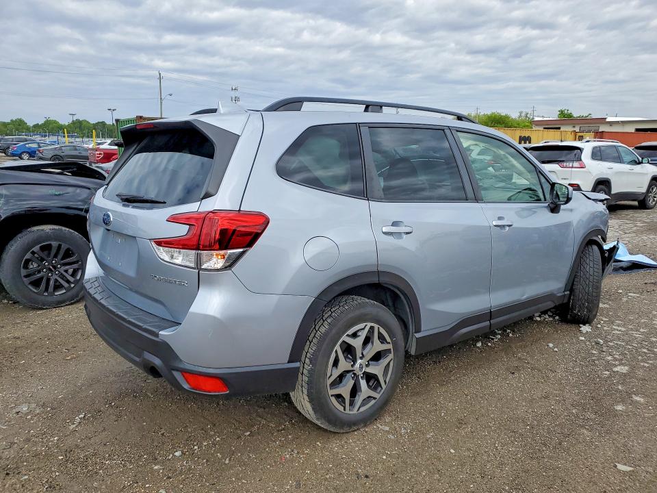 Продажа на аукционе авто 2021 Subaru Forester, vin: JF2SKAJC5MH572756, номер лота: 52119446