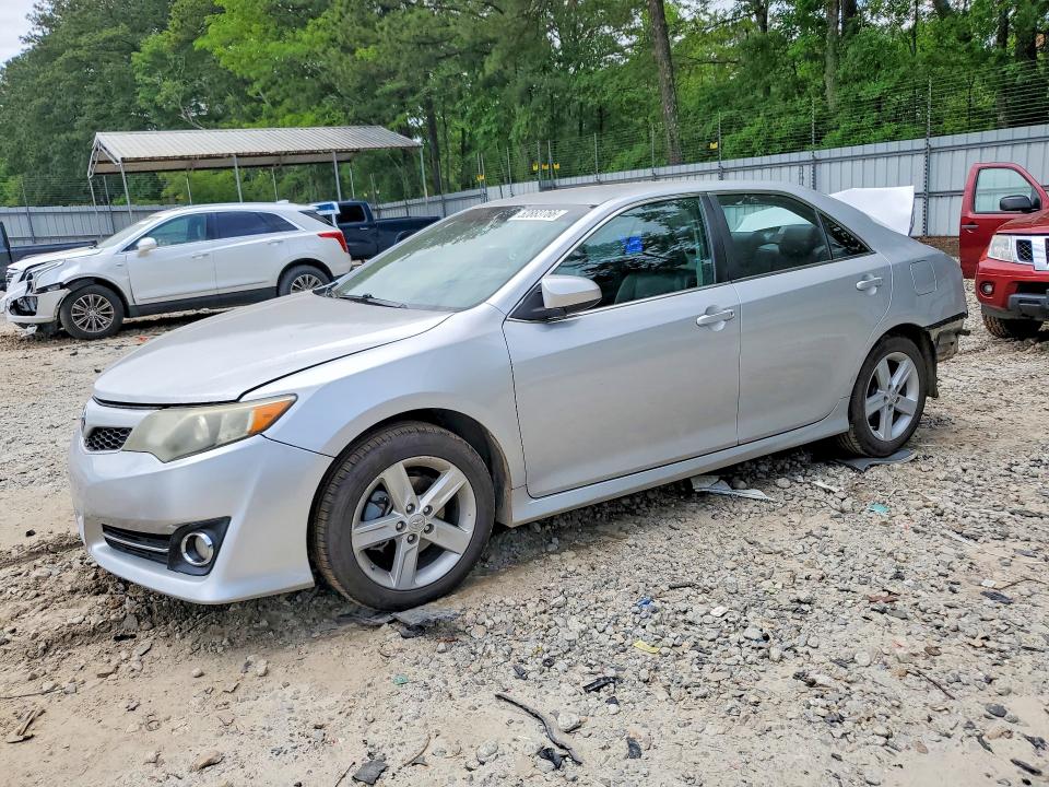 2014 Toyota Camry მანქანა იყიდება აუქციონზე, vin: 4T1BF1FK4EU327468, აუქციონის ნომერი: 52883766