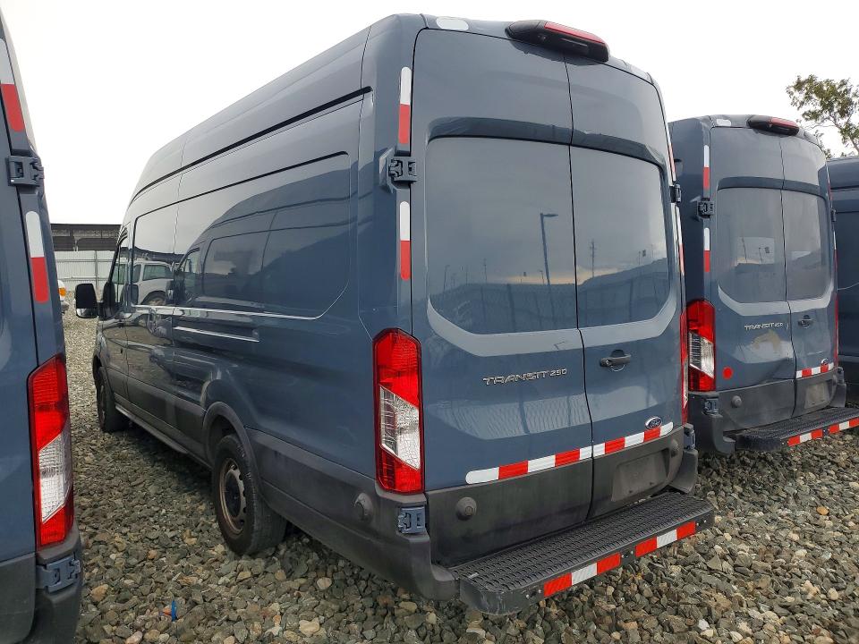 51654226 :رقم المزاد ، 1FTBR3X85LKB27007 vin ، 2020 Ford Transit مزاد بيع