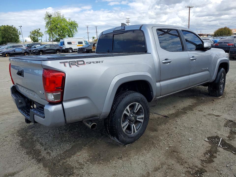 2017 Toyota Tacoma მანქანა იყიდება აუქციონზე, vin: 3TMAZ5CN8HM027938, აუქციონის ნომერი: 52239516