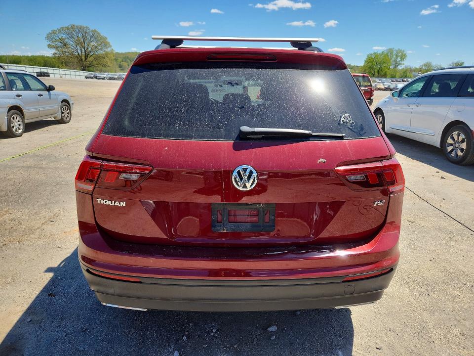 2018 Volkswagen Tiguan მანქანა იყიდება აუქციონზე, vin: 3VV1B7AX3JM146217, აუქციონის ნომერი: 51535146