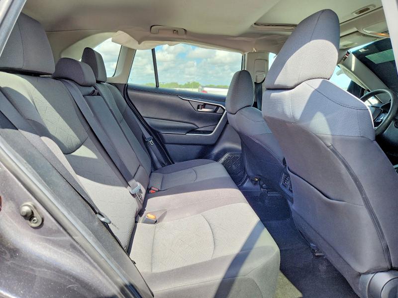 54639446 :رقم المزاد ، 2T3W1RFV3KW015573 vin ، 2019 Toyota Rav4 مزاد بيع