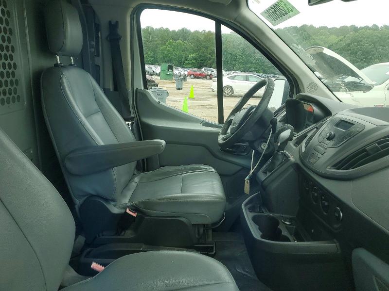 53205606 :رقم المزاد ، 1FTYE1ZM4GKA01473 vin ، 2016 Ford Transit مزاد بيع