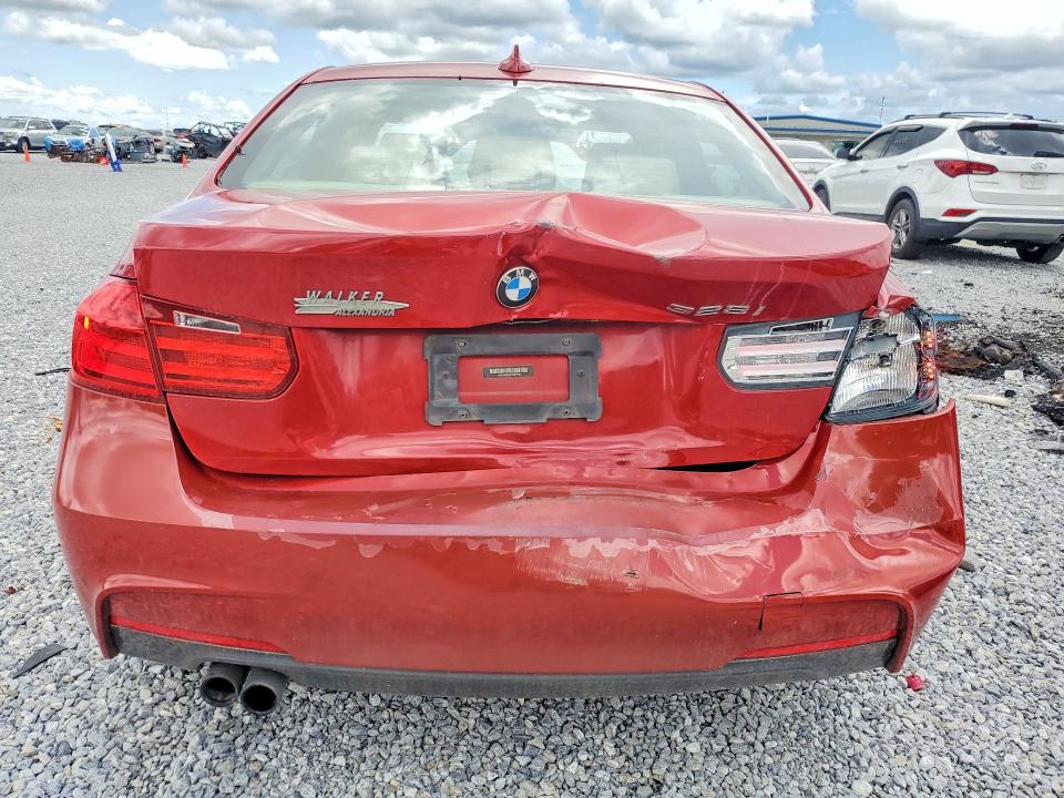 54864716 :رقم المزاد ، WBA3A5C52DF357758 vin ، 2013 Bmw 328 مزاد بيع