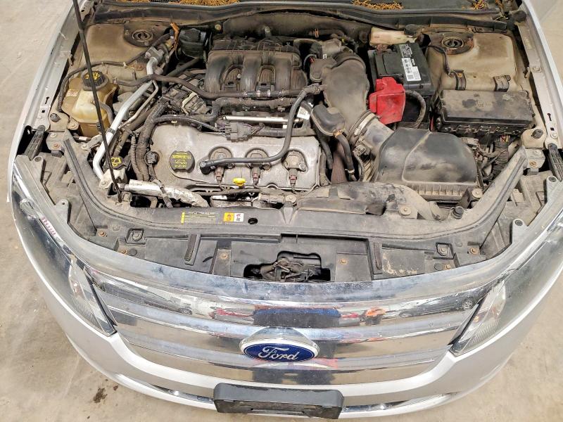 54680516 :رقم المزاد ، 3FAHP0KC0AR273808 vin ، 2010 Ford Fusion 4d 2wd مزاد بيع
