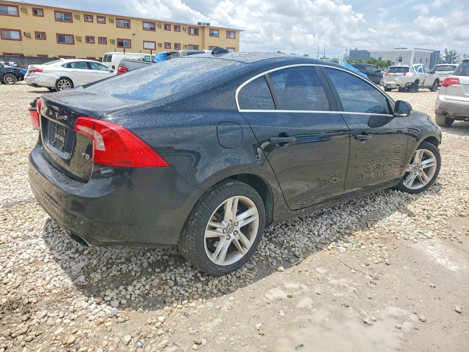 Продаж на аукціоні авто 2015 Volvo S60, vin: YV140MFD6F1318902, номер лоту: 53692876
