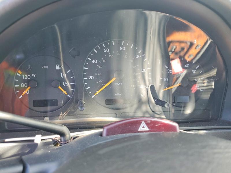 53974986 :رقم المزاد ، 4JGAB54E52A295736 vin ، 2002 Mercedes-benz Ml مزاد بيع