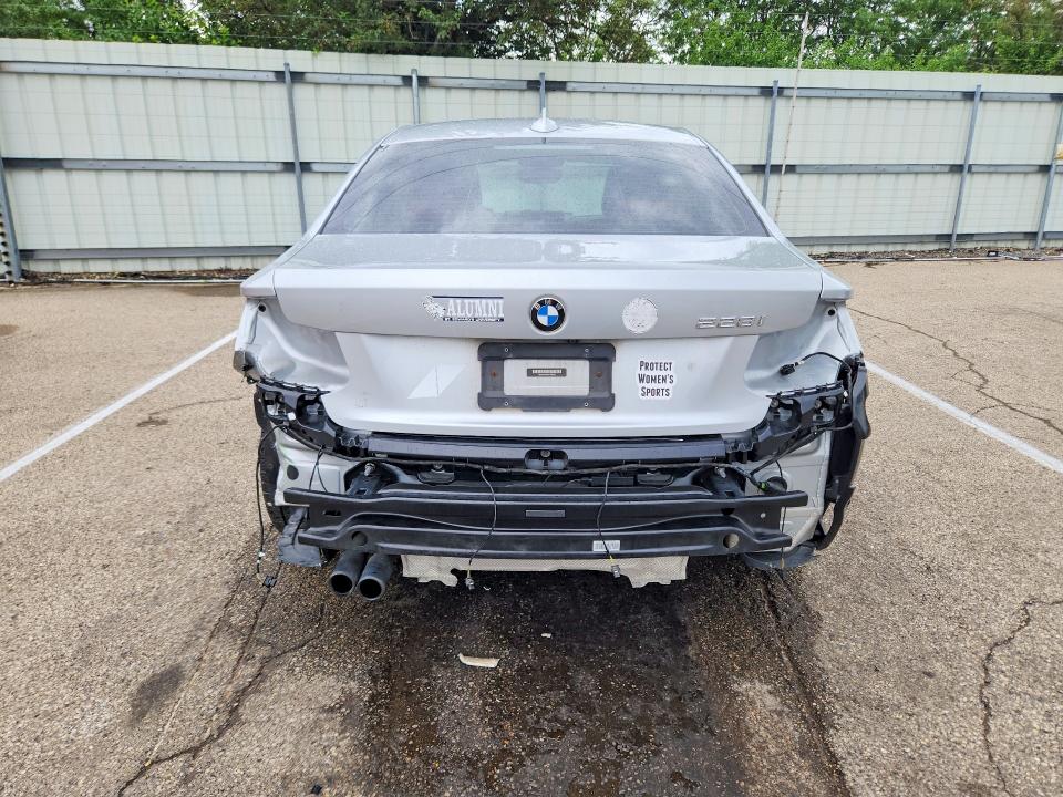 55050286 :رقم المزاد ، WBA1F9C54GV742233 vin ، 2016 Bmw 228 مزاد بيع