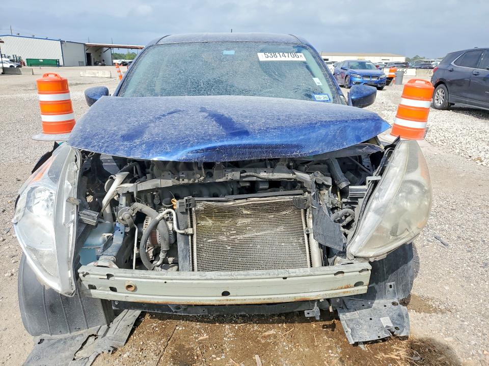 53814706 :رقم المزاد ، 3N1CN7AP5KL854851 vin ، 2019 Nissan Versa مزاد بيع
