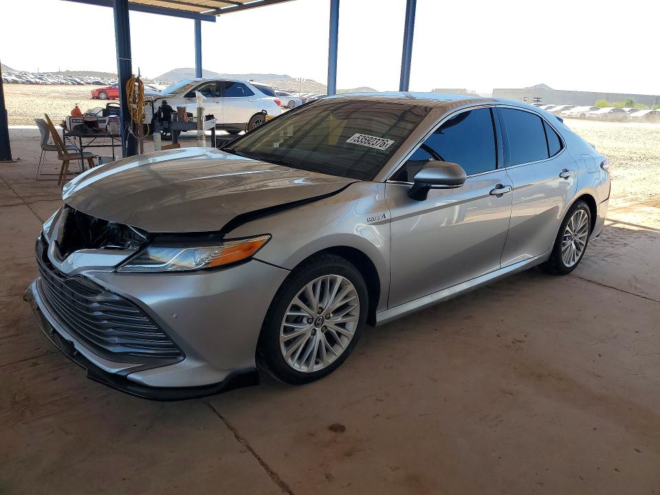 2018 Toyota Camry Hybrid მანქანა იყიდება აუქციონზე, vin: 4T1B21HK9JU504423, აუქციონის ნომერი: 53592376