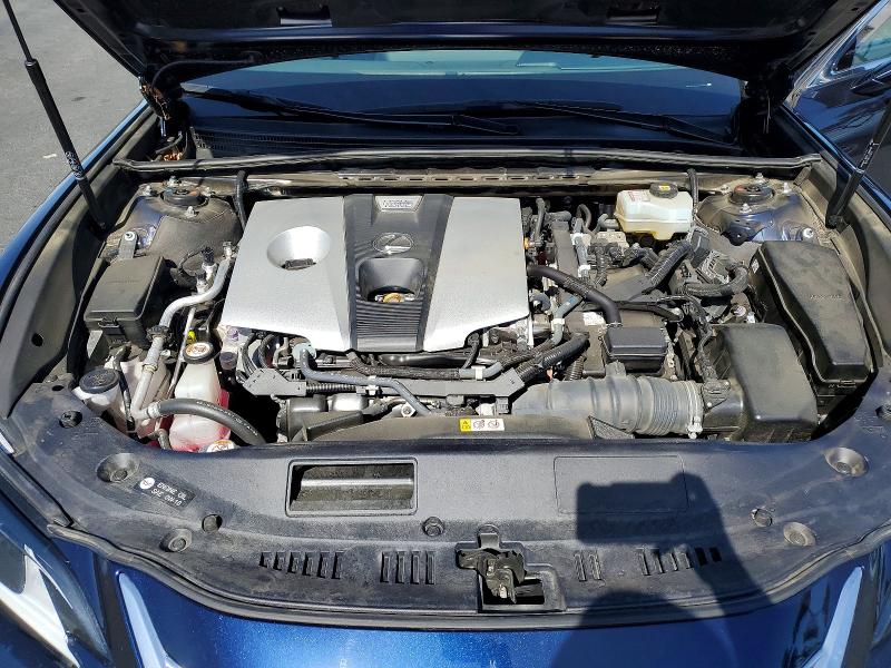 53285526 :رقم المزاد ، 58AD21B14LU010250 vin ، 2020 Lexus Es مزاد بيع
