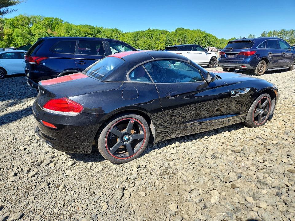 52853706 :رقم المزاد ، WBALM5C59BE495940 vin ، 2011 Bmw Z4 مزاد بيع