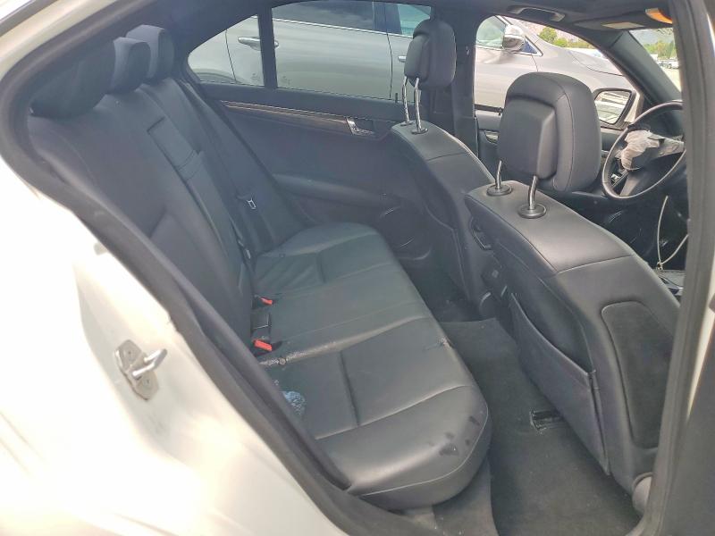 52416456 :رقم المزاد ، WDDGF56X89R047788 vin ، 2009 Mercedes-benz C مزاد بيع