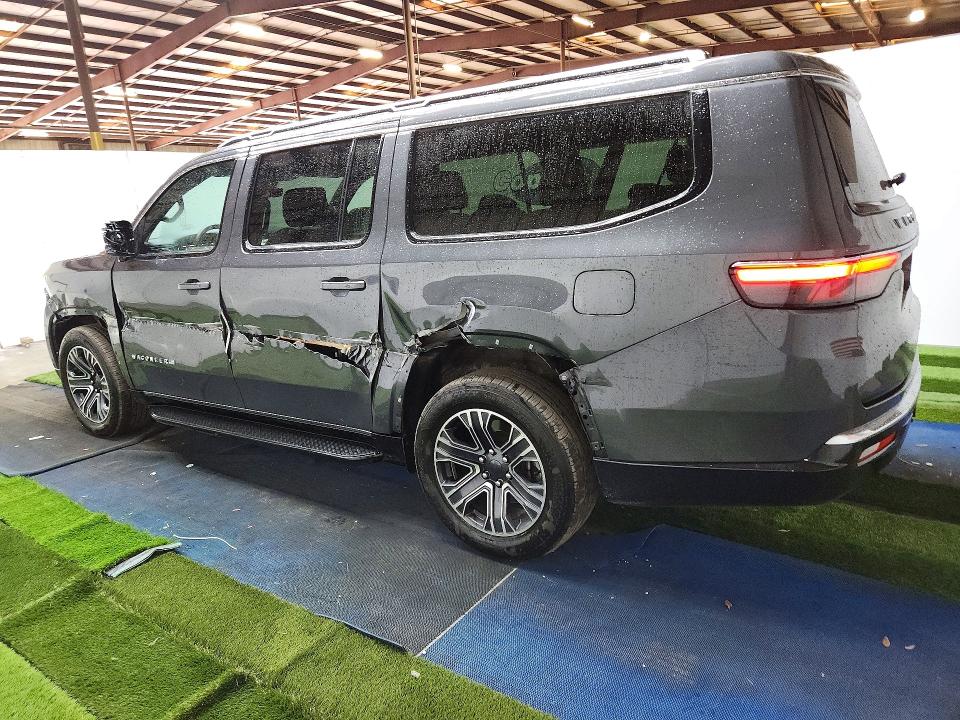 Продажа на аукционе авто 2024 Jeep Wagoneer, vin: 1C4SJSBP3RS172780, номер лота: 54641136