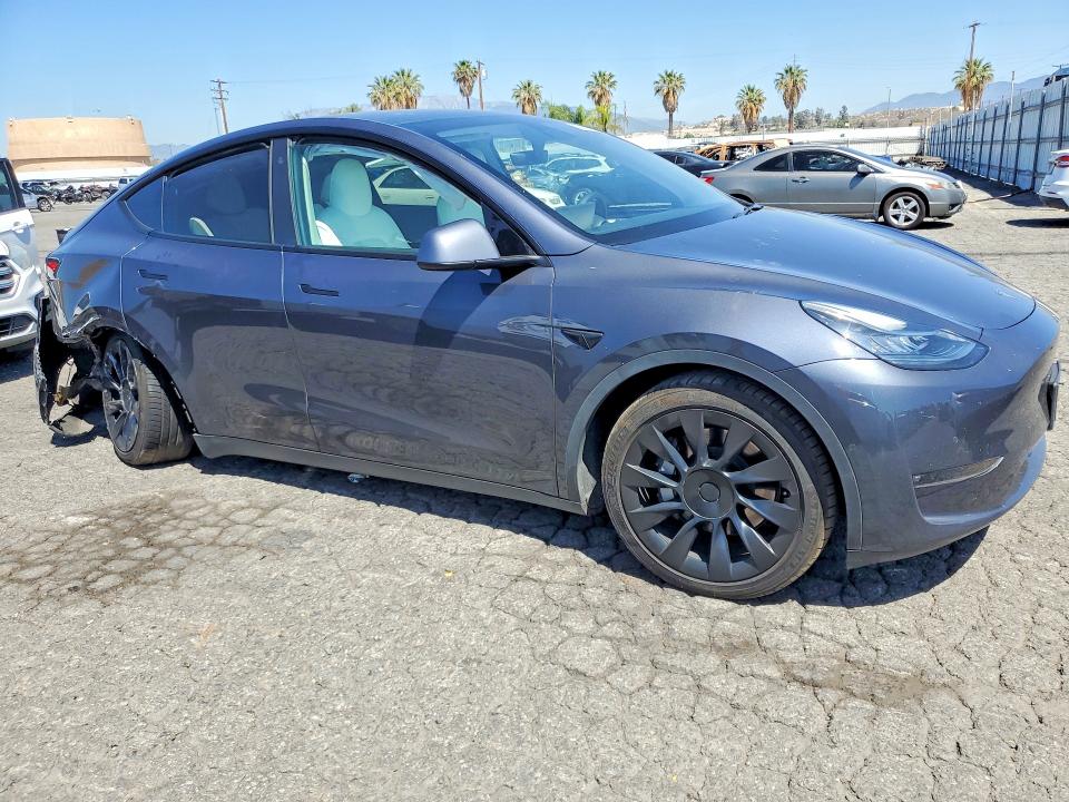 53012336 :رقم المزاد ، 7SAYGAEE3PF588595 vin ، 2023 Tesla Model Y مزاد بيع