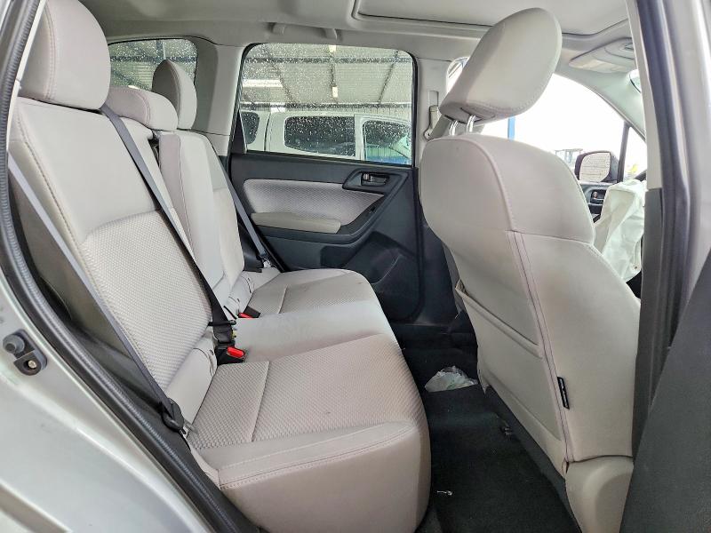 52600916 :رقم المزاد ، JF2SJAGC9JH597827 vin ، 2018 Subaru Forester مزاد بيع