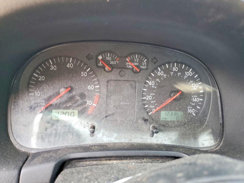 54625366 :رقم المزاد ، 3VWPD69M51M185878 vin ، 2001 Volkswagen Jetta مزاد بيع