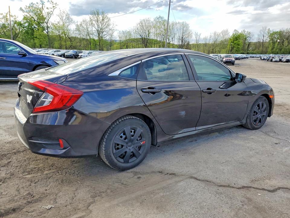 52661366 :رقم المزاد ، 2HGFC2F52JH552503 vin ، 2018 Honda Civic مزاد بيع
