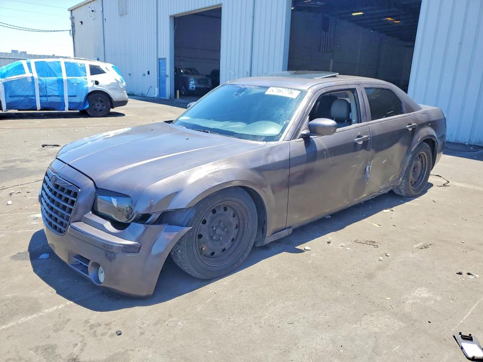 52167206 :رقم المزاد ، 2C3KA63HX7H875008 vin ، 2007 Chrysler 300c مزاد بيع