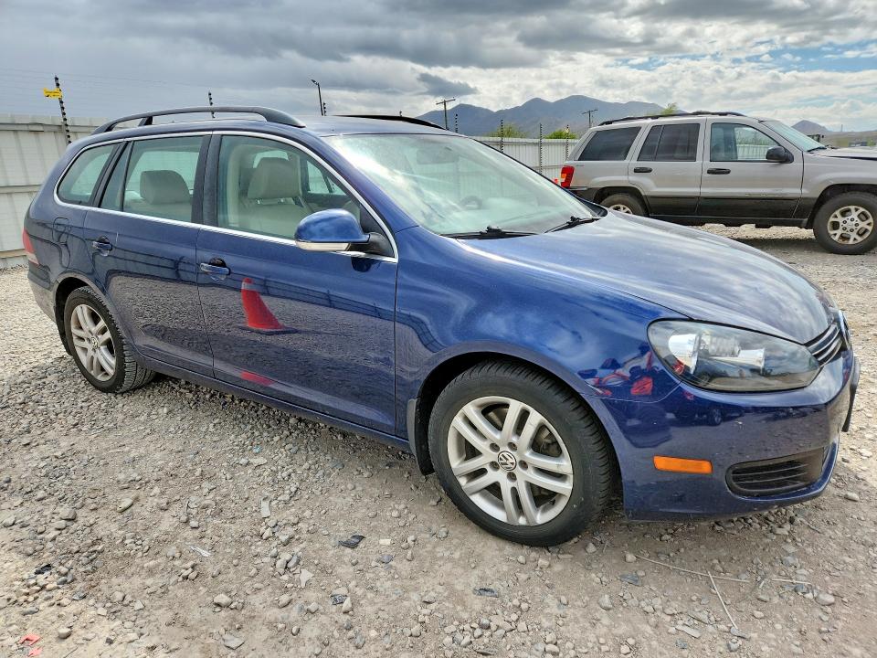 52696176 :رقم المزاد ، 3VWPL7AJ0EM623738 vin ، 2014 Volkswagen Jetta مزاد بيع