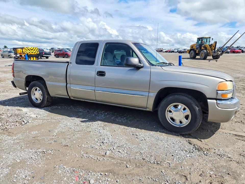 55026446 :رقم المزاد ، 2GTEC19T731398882 vin ، 2003 Gmc New Sierra مزاد بيع