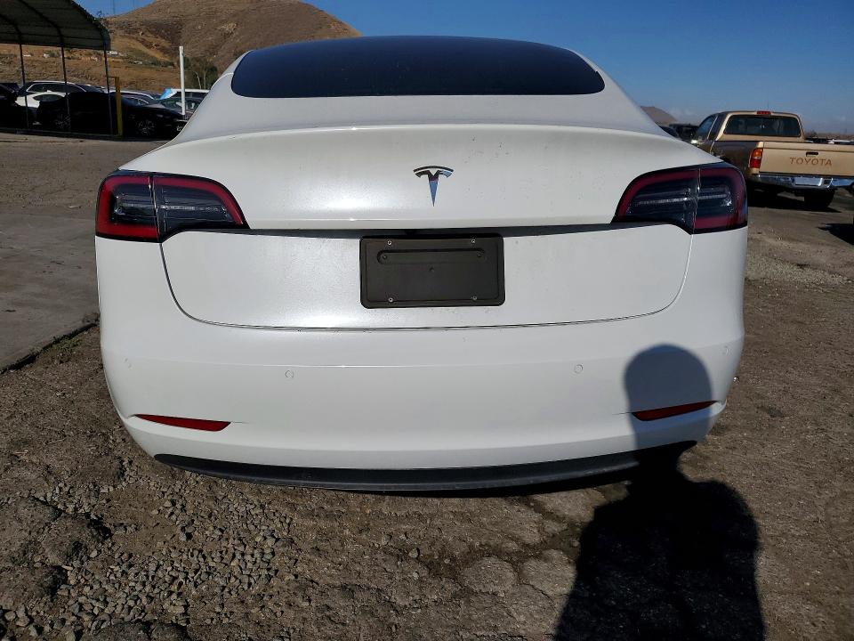 53436456 :رقم المزاد ، 5YJ3E1EA9NF155158 vin ، 2022 Tesla Model 3 مزاد بيع