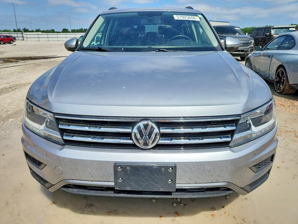 Продажа на аукционе авто 2020 Volkswagen Tiguan, vin: 3VV2B7AXXLM067814, номер лота: 51925606