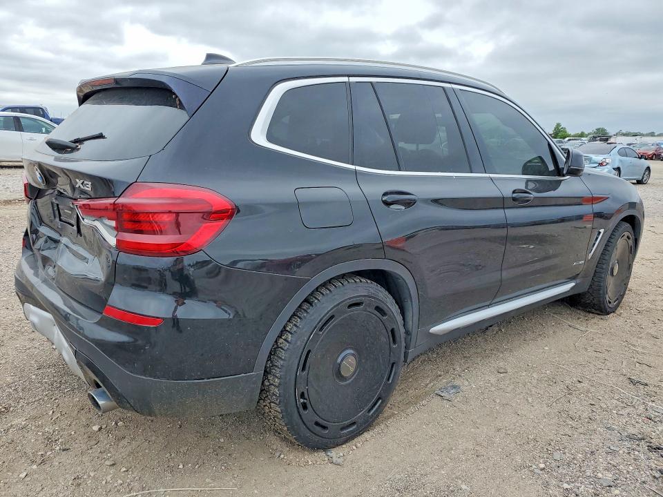 48029746 :رقم المزاد ، 5UXTR9C50JLC80079 vin ، 2018 Bmw X3 مزاد بيع