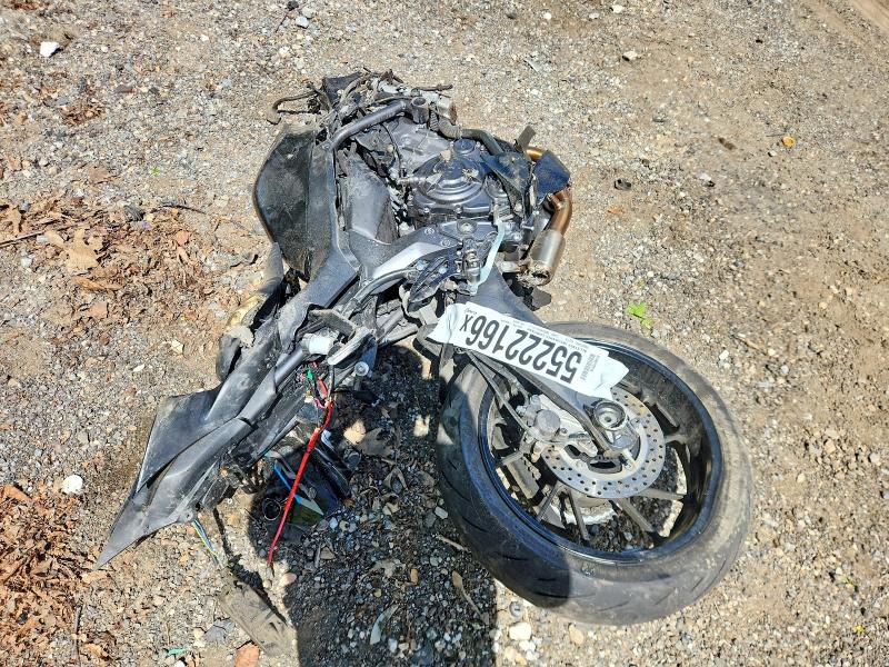 55222166 :رقم المزاد ، JYARM38E9NA004431 vin ، 2022 Yamaha Yzfr7 مزاد بيع