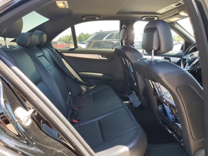 54976866 :رقم المزاد ، WDDGF4HB3ER303177 vin ، 2014 Mercedes-benz C مزاد بيع