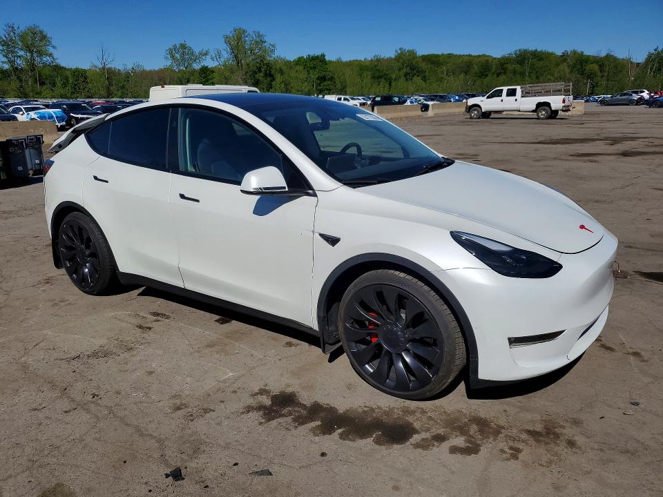 53173326 :رقم المزاد ، 7SAYGDEFXPF911566 vin ، 2023 Tesla Model Y مزاد بيع