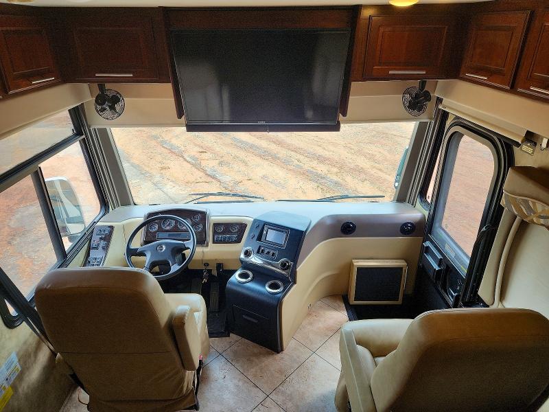 Продажа на аукционе авто 2015 Freightliner Sport, vin: 4UZAAJDT2FCGR4899, номер лота: 52047726