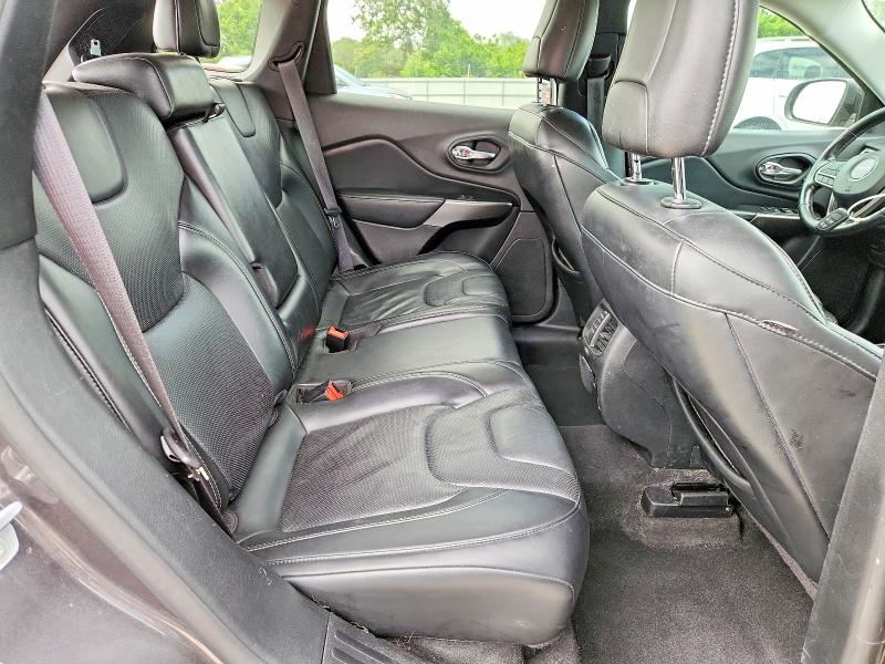 53313296 :رقم المزاد ، 1C4PJLDB4KD487952 vin ، 2019 Jeep Cherokee مزاد بيع